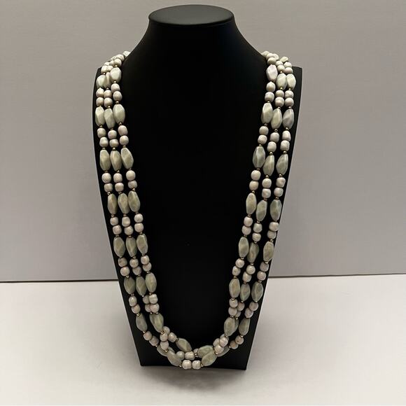 Vintage Japan Green Chalcedony Three Strand Long Chunky Stone Necklace 32" - Picture 4 of 6